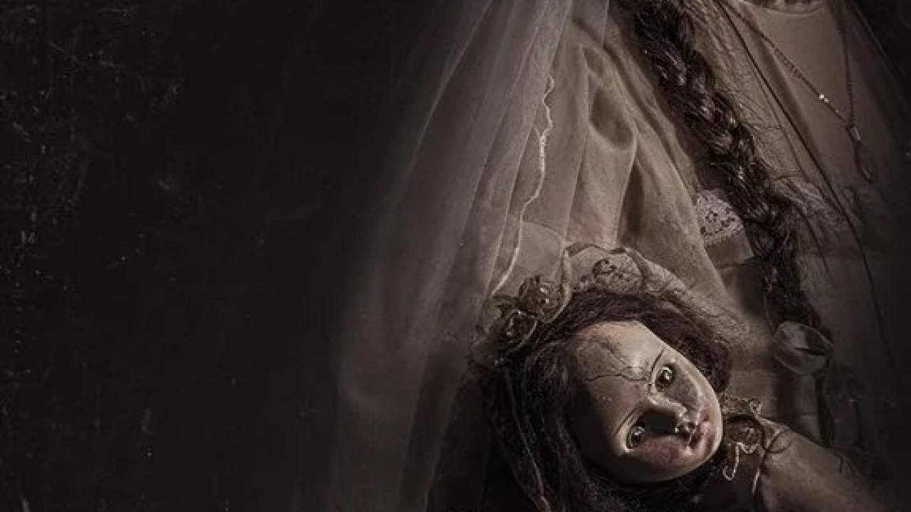 The Communion Girl ( 2023 )